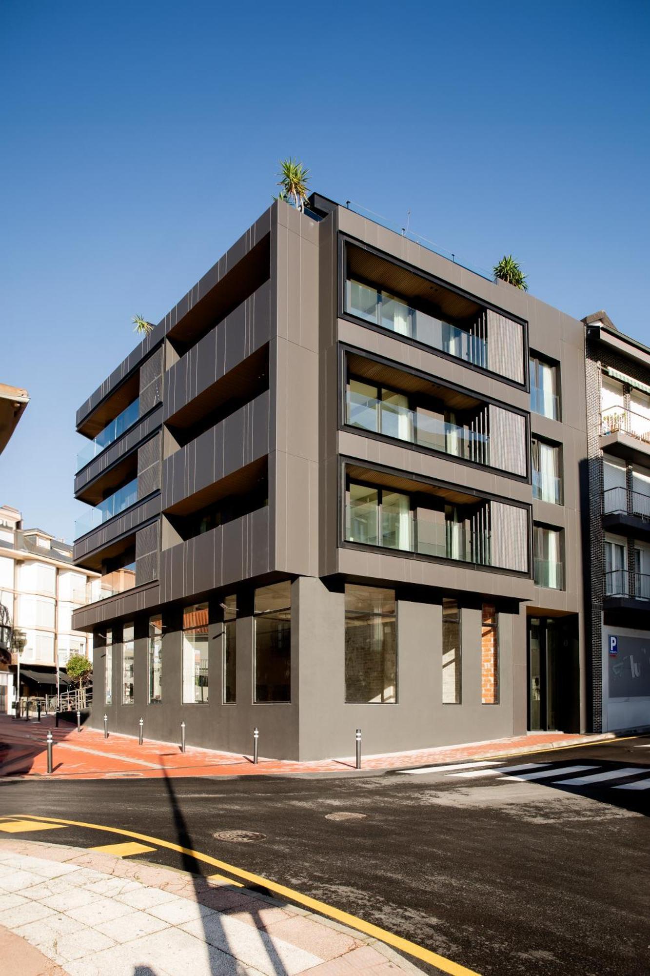 Apartamentos Plaza Center Suances Εξωτερικό φωτογραφία